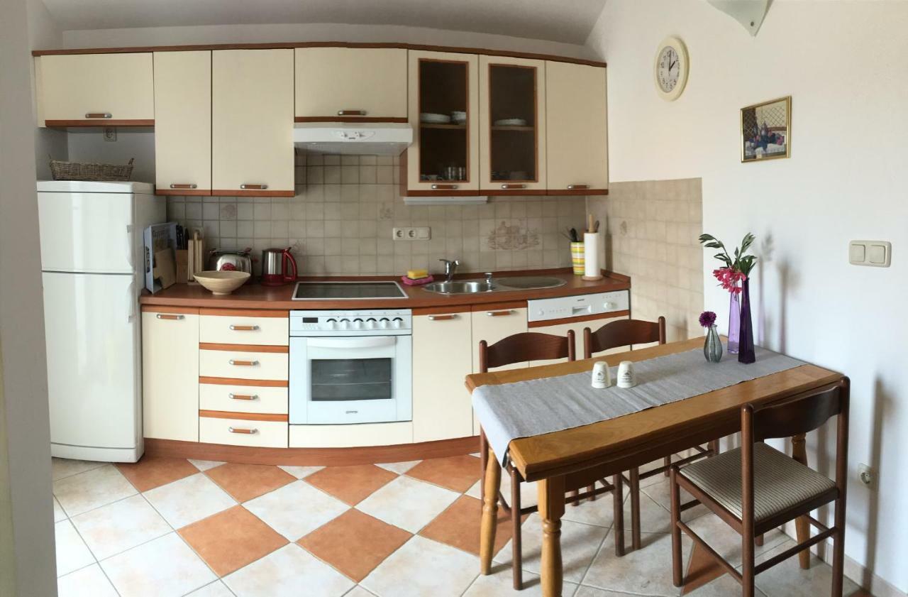 Just Relax - Vodice Apartment Bagian luar foto