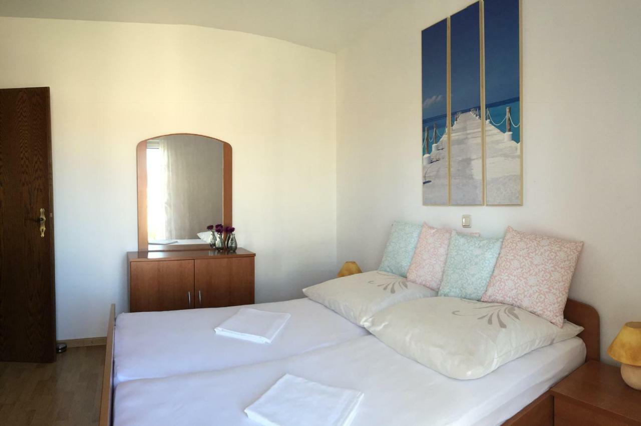 Just Relax - Vodice Apartment Bagian luar foto